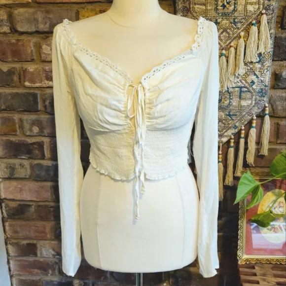 Pacsun Smocked Crop Top - Picture 1 of 7